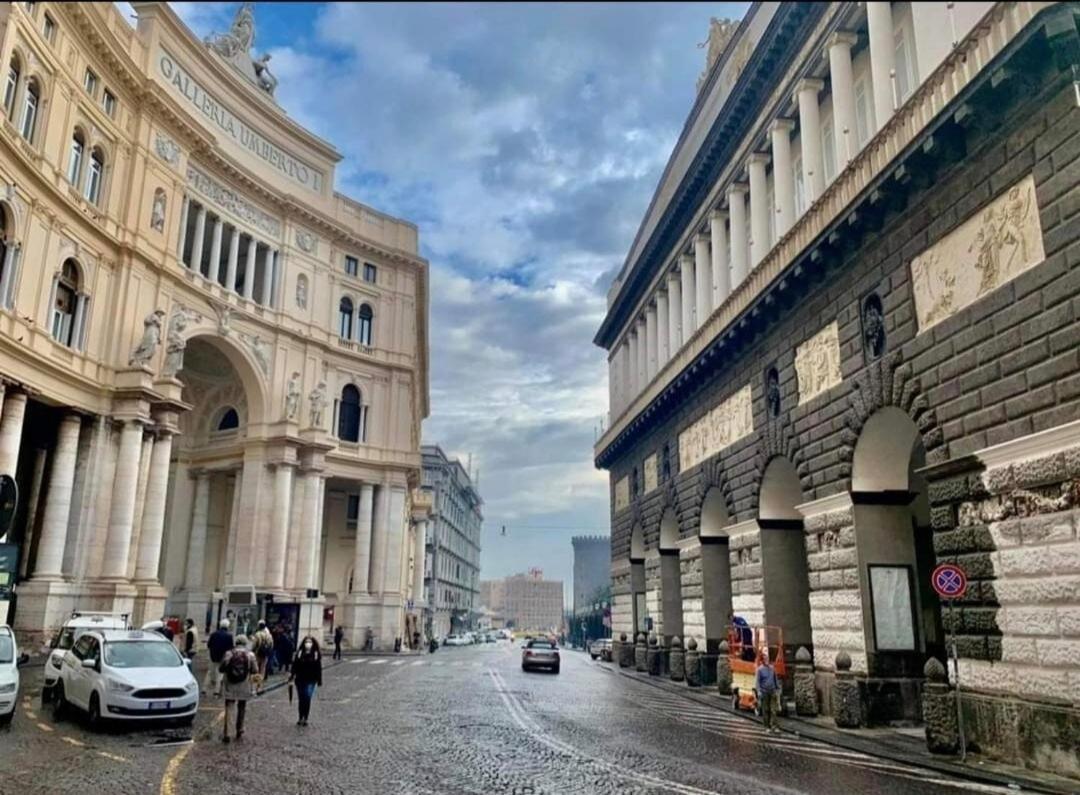 Апартаменты Nunzia'S House Napoli Экстерьер фото